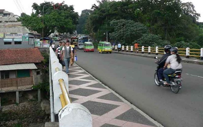 
					Jembatan di Jalan Otista Bogor, Jawa Barat