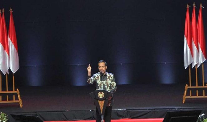 
					Rakornas Indonesia Maju Pemerintah Pusat dan Forum Komunikasi Pemerintah Daerah (Forkopimda) 2019, di Sentul, Jawa Barat.