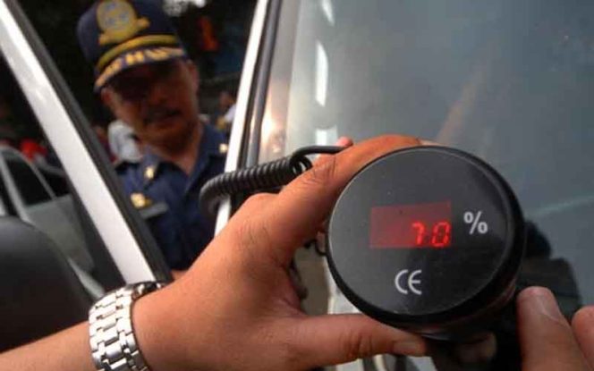 
					Pengunaan Kaca Gelap di Angkot Dilarang