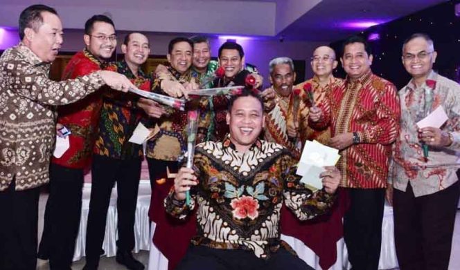 
					Wakil Wali Kota Bekasi, Tri Adhianto Tjahyono, menyelesaikan pendidikan yang digelar oleh Lemhanas RI