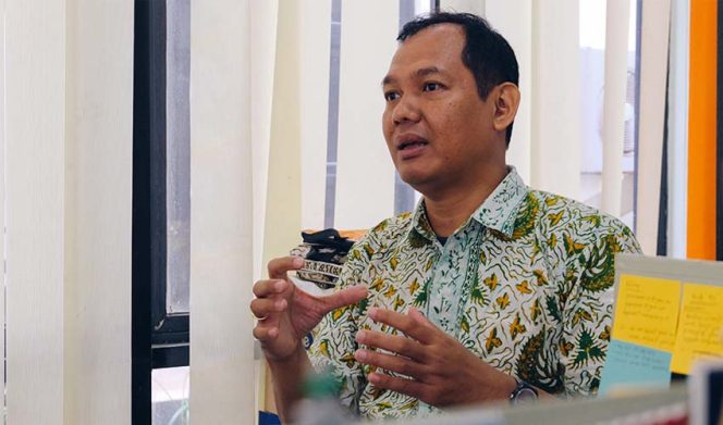 
					Pengamat transportasi, Niwono Joga