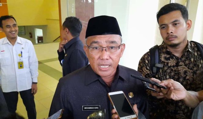 
					Wali Kota Depok seusai Rapat Paripurna di Gedung DPRD Kota Depok.