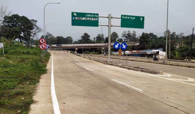 
					Akses on ram KM 41,2 Tol Jagorawi atau proyek Interchange Sumarecon di Kampung Parung Banteng.