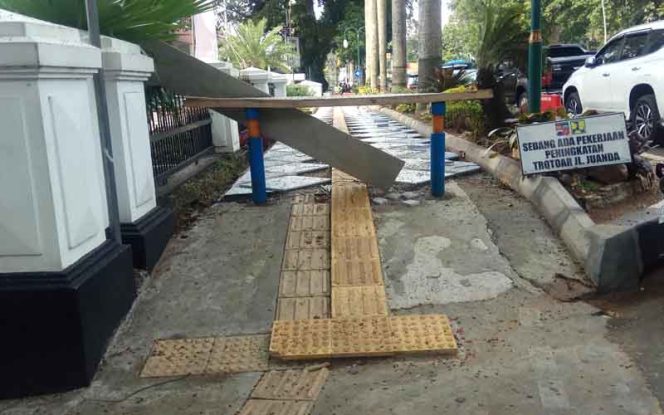 
					Pemkot Fokus Bangun Pedestrian