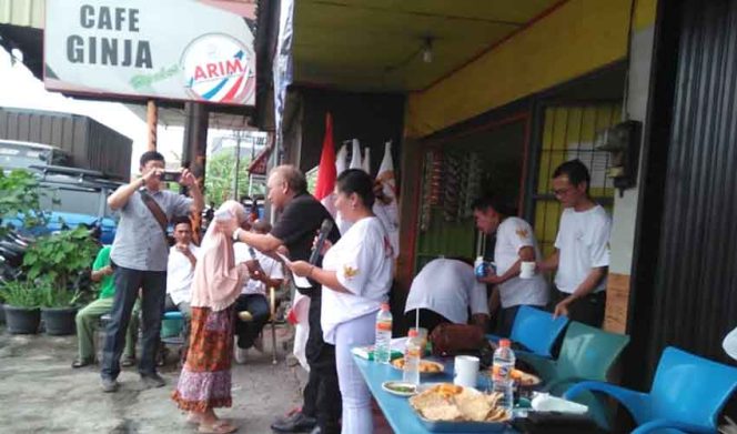 
					Aliansi Relawan Indonesia Maju resmikan kantor Sekretariatnya sambil mengajak puluhan anak yatim.