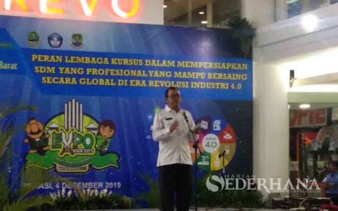 
					Expo Kursus tingkat Provinsi Jawa Barat yang diselenggarakan di Revo Town Mall Bekasi.