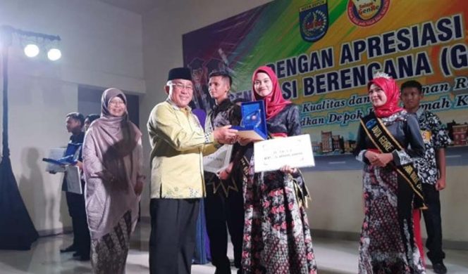 
					Wali Kota Depok Mohammad Idris mengadiri Pemilihan Duta Genre tingkat Kota Depok Tahun 2019 di Balai Rakyat Beji Depok.