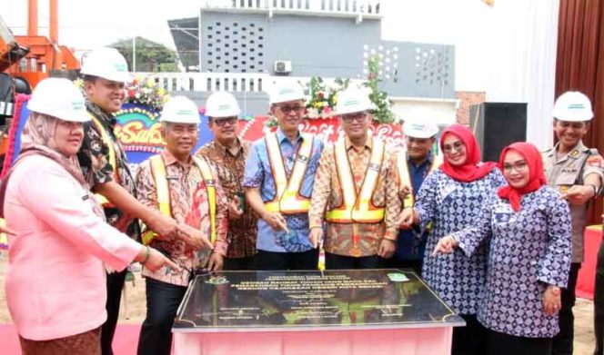 
					Pemerintah Kota Bekasi, kembali melakukan Ground Breaking pembangunan gedung.