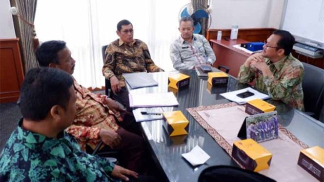 
					Inspektorat Daerah (Irda) Kota Depok menerima kunjungan kerja Pemerintah Kota Tasikmalaya di Balai Kota Depok.