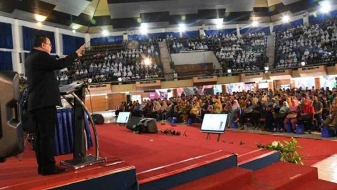 
					Sosialisasi  jalur masuk perguruan tinggi negeri di IPB University.