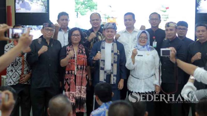 
					Pemkot Bogor menggelar diskusi panel bertemakan 'Sinergi Menuju Penerapan SNI 8152:2015 Pasar Rakyat Guna Meningkatkan Daya Saing Pasar Rakyat.