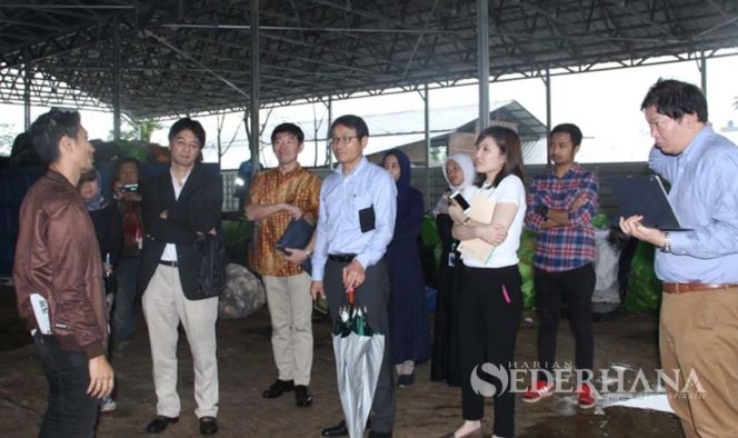 
					Apresiasi dibuktikan dengan lokasi Rumah Penampungan Material (RPM) langsung dikunjungi team perusahaan Negeri Matahari Terbit.