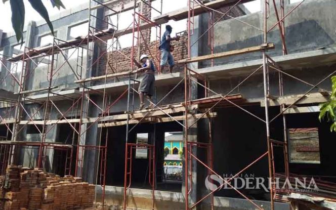 
					Gedung SMPN 17 Kota Bekas