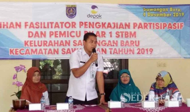 
					Fajar, Sekkel Sawangan Baru membuka kegiatan sanitasi total berbasis masyarakat (STBM).