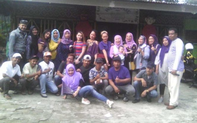 
					Inilah artis dangdut Kota Depok yang ikut dalam arisan untuk mempererat tali silaturahmi.