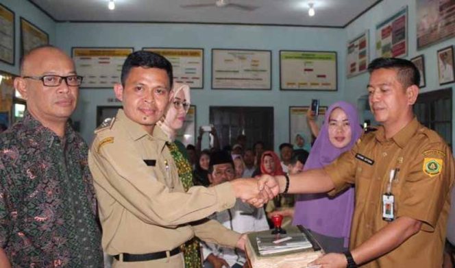 
					Kades Mekarsari Janji Kucurkan ADD Lebih Besar