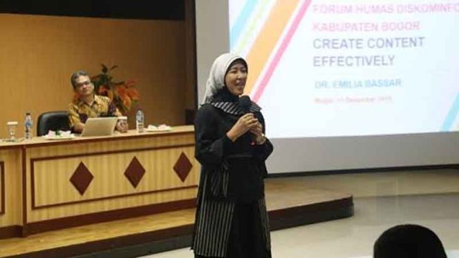 
					Diskusi dan dialog pengelola kehumasan lembaga informasi dan komunikasi di Aula Diskominfo Kabupaten Bogor.