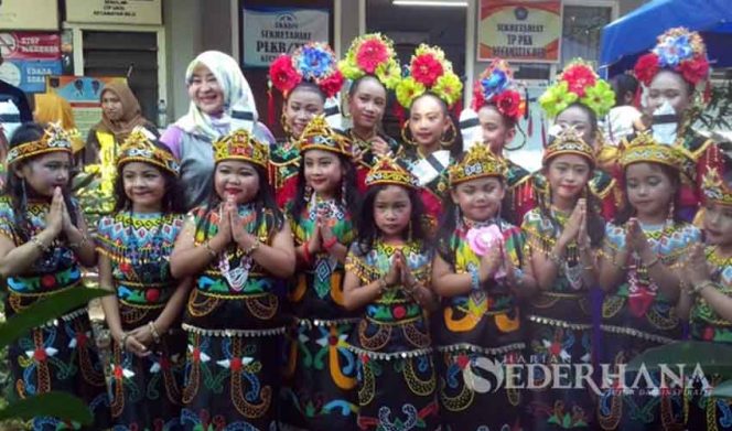 
					Para penari di Sanggar Tari Dhero di kawasan Beji.