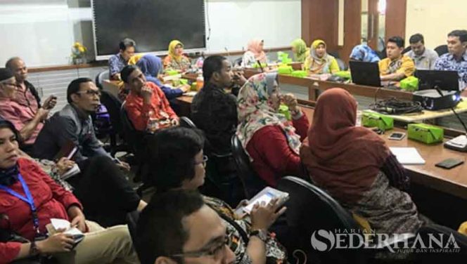 
					Suasana pertemuan kebecanaan (tanggap darurat) di Balai Kota.