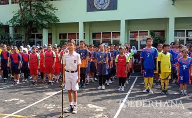 
					Suasana pembukaan Turnamen Voli antar SD di wilayah Kecamatan Bogor Timur.