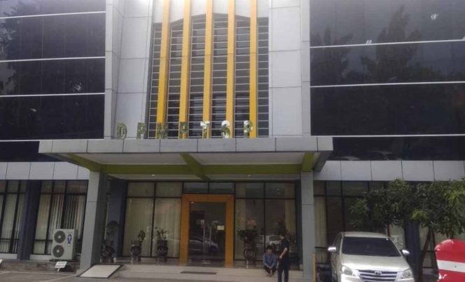 
					DPMPTSP Lakukan Cetak Langsung Pengganti Izin Rusak Korban Banjir
