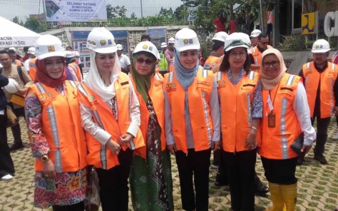 
					Komisi V DPR RI melakukan kunjungan ke Bendungan Ciawi dan Sukamahi, Bogor.