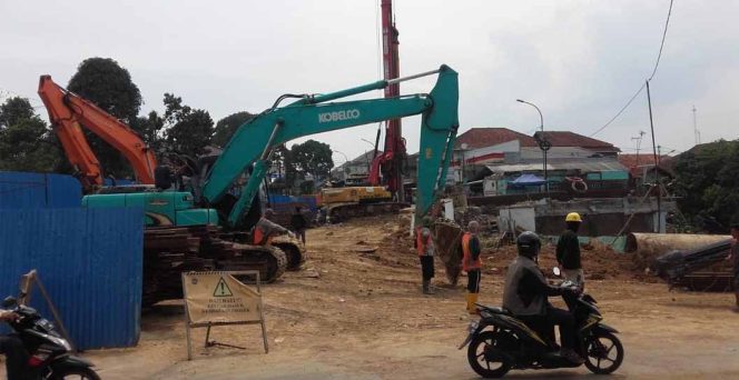 
					Lahan Double Track Diperluas