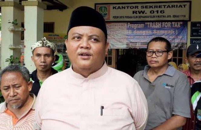 
					Mohammad Faried Wajdi, Lurah Mustika Jaya