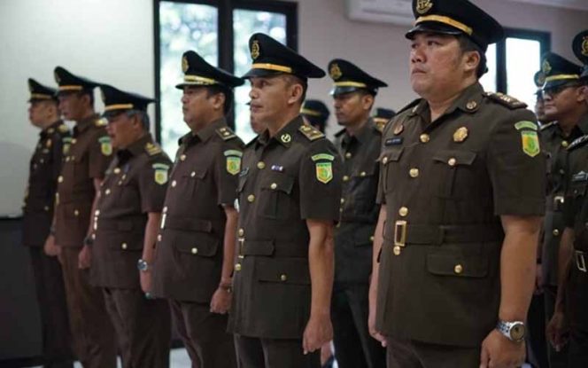 
					Suasana mutasi di Kejaksaan Negeri Kota Depok.