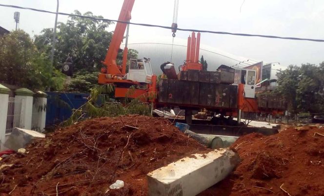 
					Proyek kantor Kemenag Kota Bekasi terindikasi penuh dengan kecurangan.