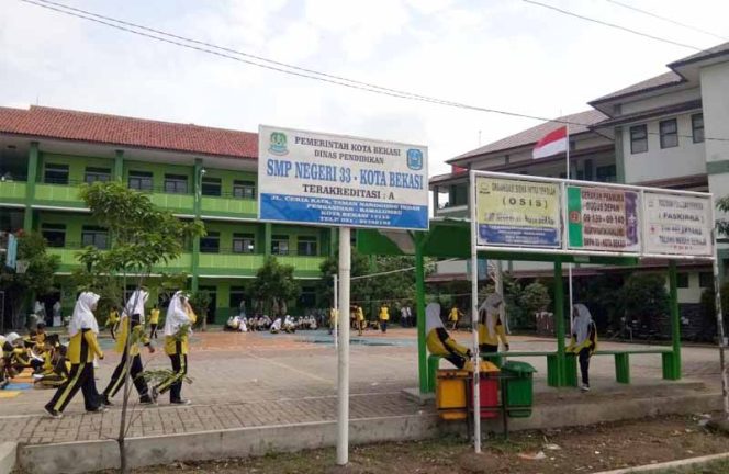 
					Sekolah Menengah Pertama (SMP) Negeri 33 Kota Bekasi dibobol maling.