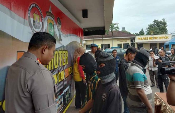 
					Markas Esek-esek di Wilayah Kalibata Digerebek