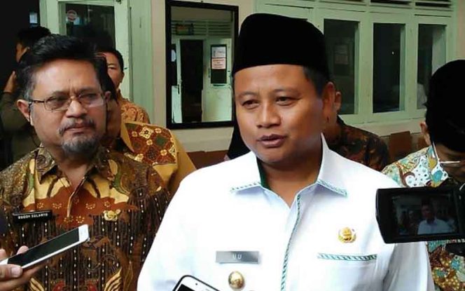
					Wagub Jabar, Uu Ruzhanul Ulum 