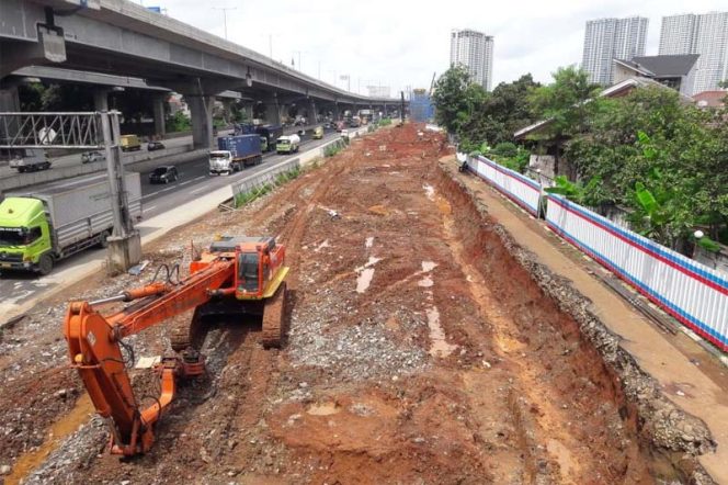 
					Penutupan jalan dan pengalihan arus lalu-lintas di Jalan Raya Galaxy-Cikunir.