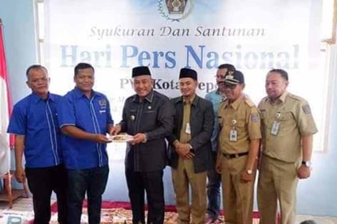 
					Rayakan HPN, PWI Kota Depok Minta Pemkot Fasilitasi UKW