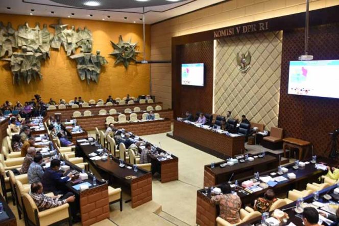 
					Bupati Bawa Usulan Penanggulangan Banjir ke DPR