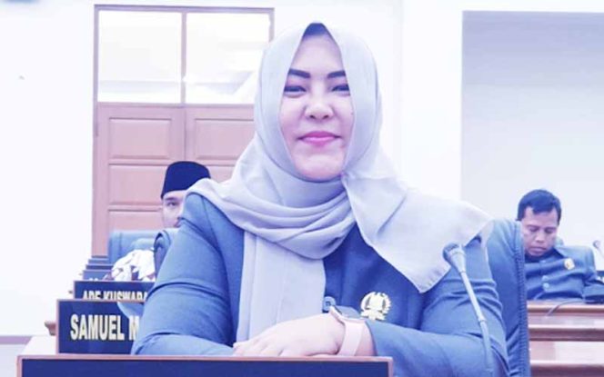 
					Ketua Fraksi PDI Perjuangan DPRD Kabupaten Bekasi, Martina Ningsih