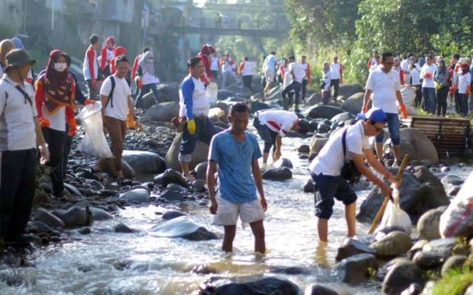 
					Naturalisasi Ciliwung Disuport Kementerian LHK