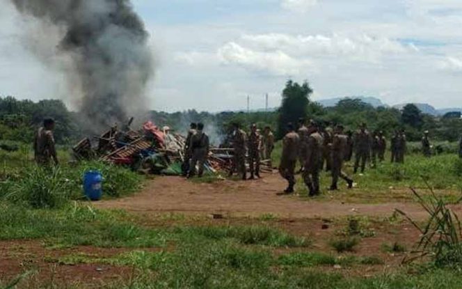 
					PKL Sekitar Stadion Pakan Sari Diberi Surat ‘Cinta’