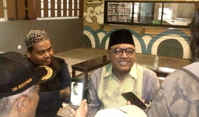 
					Pengasuh Pondok Pesantren Motivasi Indonesia (PMI) Cinyosog, Bekasi, KH Nurul Huda.