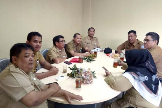 
					Aparatur Pemerintah Kecamatan Sawangan rapat koordinasi di antaranya membahas pencegahan DBD dan Cikungunya.