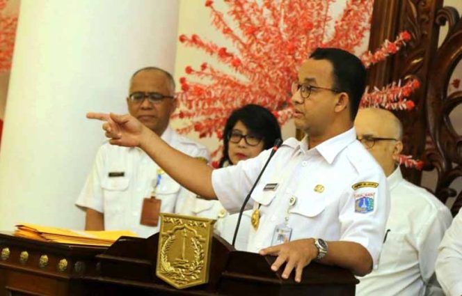 
					Gubernur DKI Jakarta Anies Baswedan mengimbau kegiatan ibadah bersama-sama untuk ditunda selama dua pekan