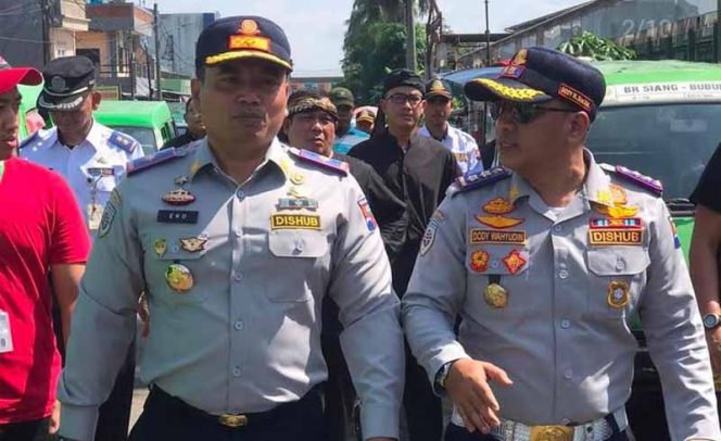 
					Kadishub Kota Bogor, Eko Prabowo (kiri)