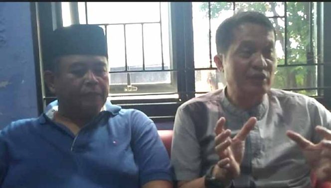 
					Kepala Dinas Perhubungan dan Bina Marga Kota Sukabumi Abdul Rachman didampingi Kabid LLA Unang DJ.