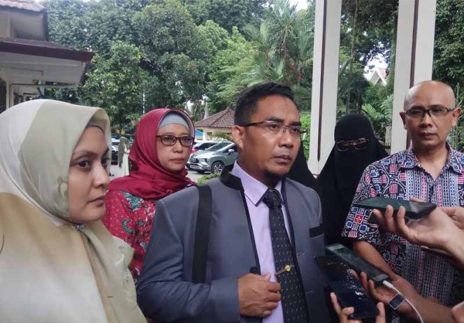 
					Jaksa Dinilai Perlakukan Khusus Terdakwa Kasus Bisnis Tiketing, Kuasa Hukum : Kenapa?