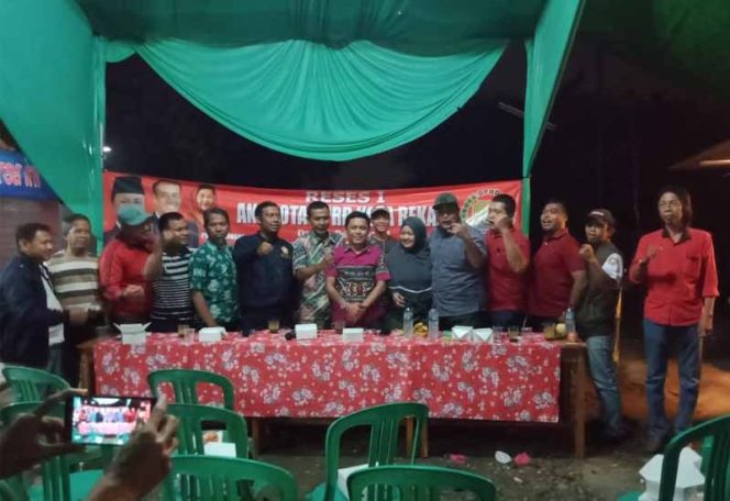 
					DPRD Kota Bekasi, Nicodemus Gonjang memilih menggelar Reses.