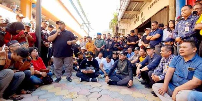 
					Para PKL Lawang Saketeng