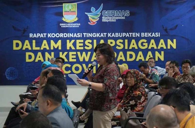 
					Pemkab Bekasi menggelar Rapat Kordinasi Kesiapsiagaan dan Kewaspadaan Covid-19 di Gedung Diskominfosantik, Komplek Pemda Kabupaten Bekasi, Jumat (6/3).