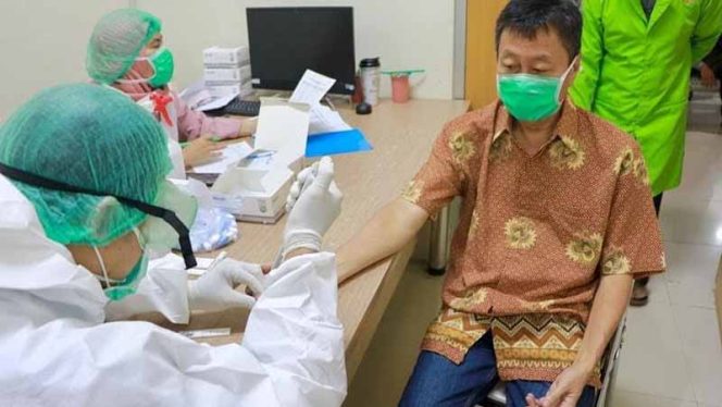 
					Tes cepat massal virus corona di 27 kota/kabupaten yang dimulai sejak Rabu (25/03).