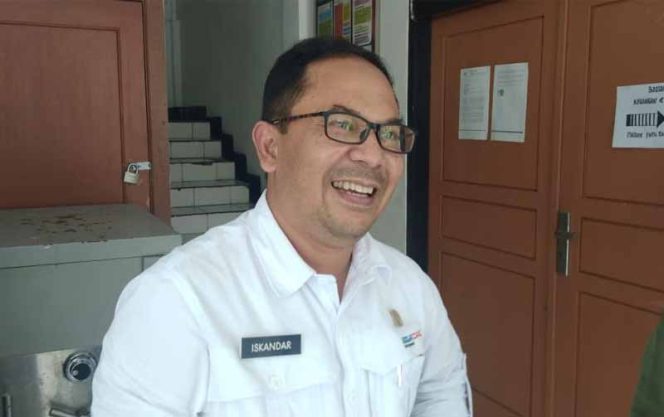 
					Wali Kota Sukabumi H Achmad Fahmi